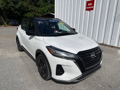 Used 2023 Nissan Kicks SR