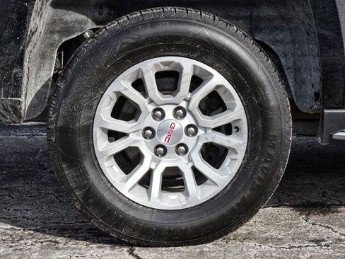 Used 2019 GMC Yukon XL SLT image 12