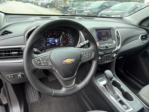 Used 2024 Chevrolet Equinox LT AWD/4WD image 24