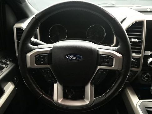 Used 2020 Ford F150 Lariat w/ Equipment Group 502A Luxury AWD/4WD image 15