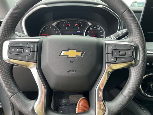 Used 2025 Chevrolet Blazer LT image 29