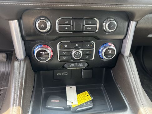 Used 2021 GMC Yukon XL SLE AWD/4WD image 26