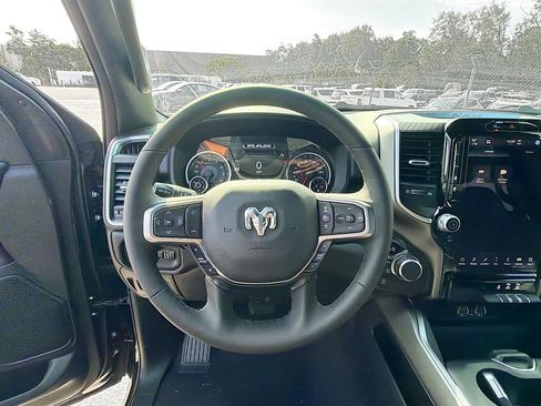 New 2026 RAM 1500 Big Horn AWD/4WD image 16