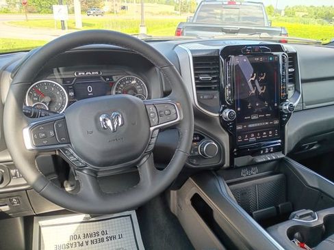 New 2026 RAM 1500 Big Horn AWD/4WD image 10