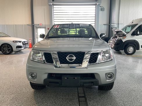 Used 2017 Nissan Frontier SV w/ SV Value Truck Package AWD/4WD image 2