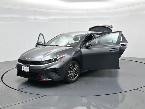 Used 2024 Kia Forte GT-Line image 22