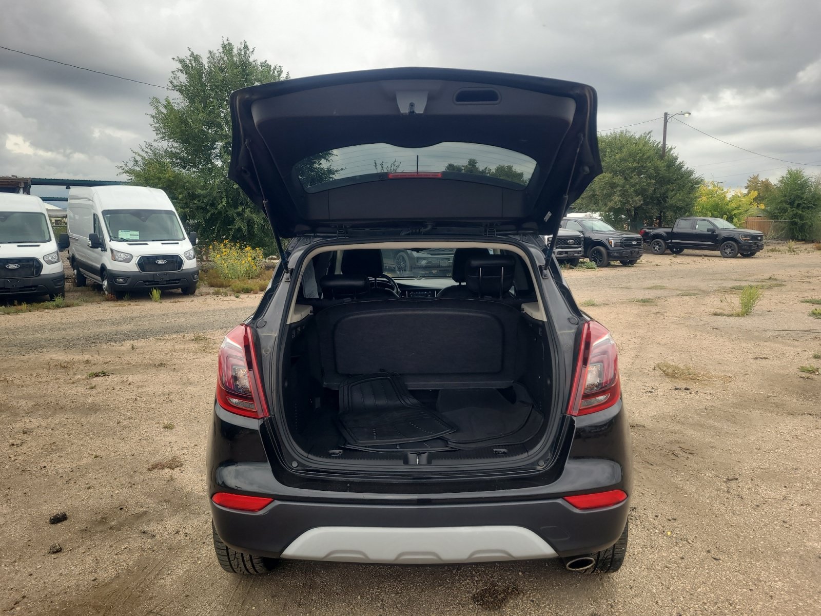 Used 2018 Buick Encore Preferred AWD/4WD image 32
