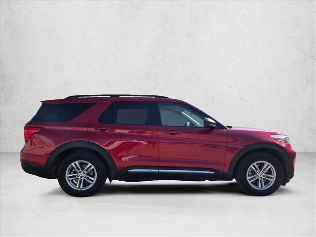 Used 2022 Ford Explorer XLT RWD image 4
