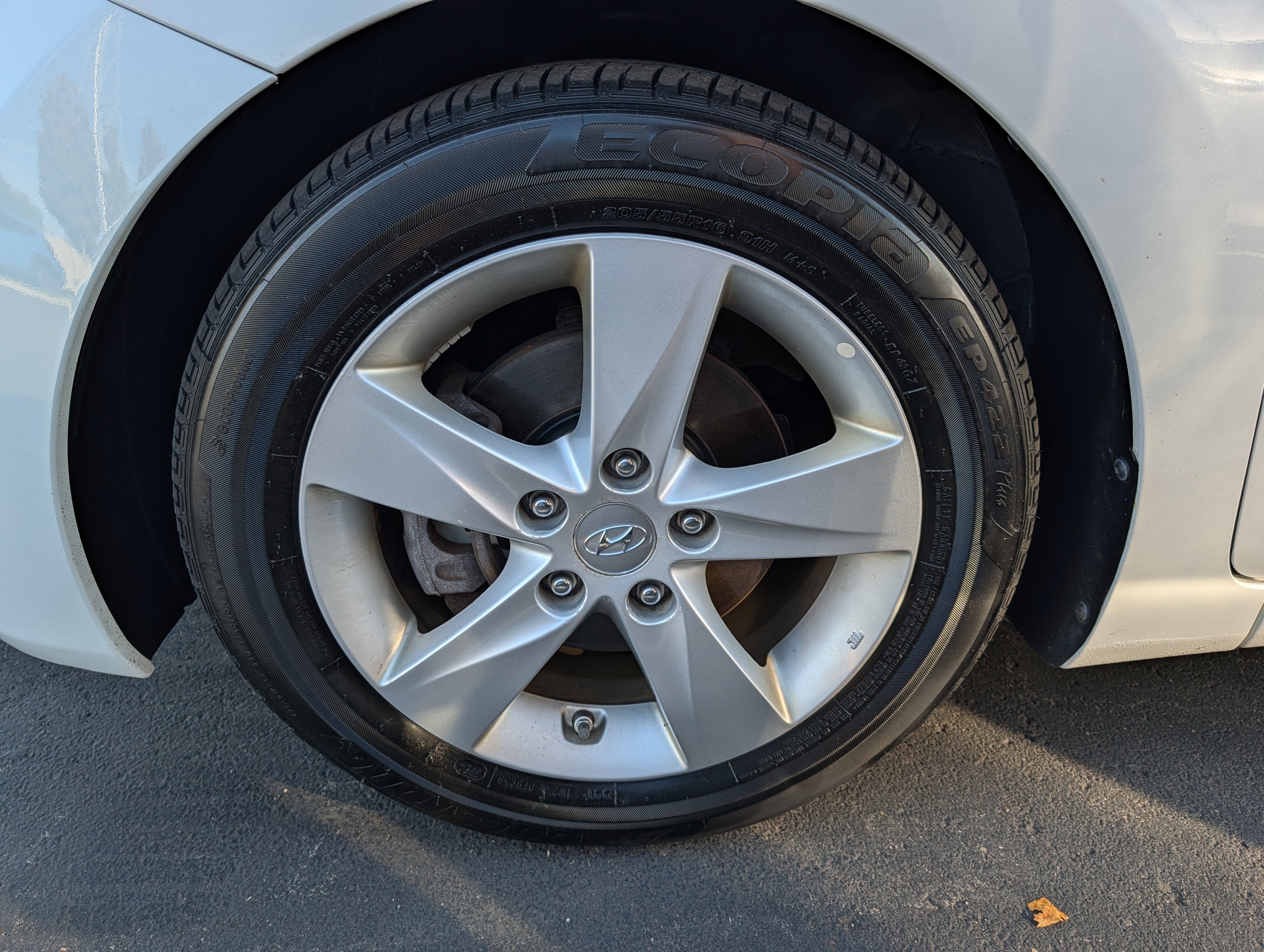 Used 2013 Hyundai Elantra GLS w/ Preferred Pkg FWD image 15
