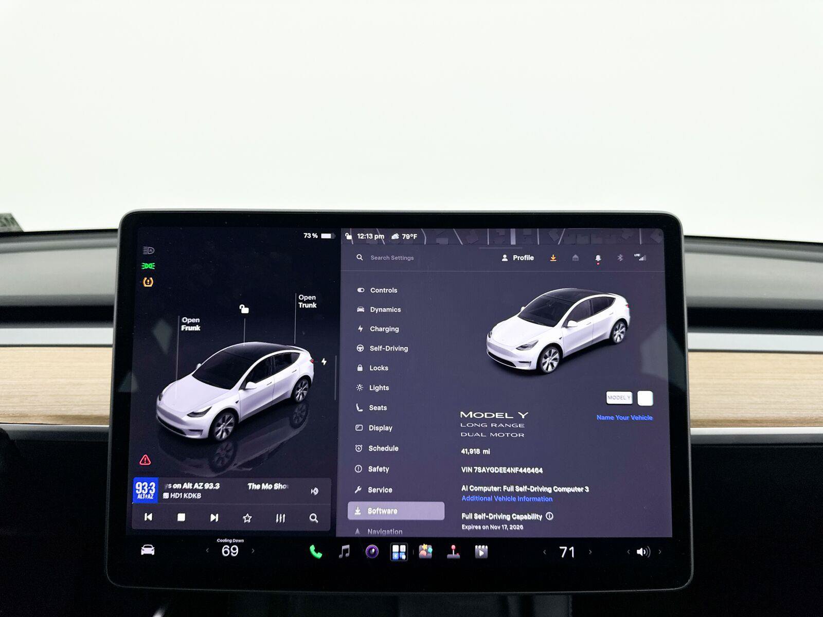 Used 2022 Tesla Model Y Long Range AWD/4WD image 31