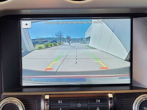 Used 2017 Ford Mustang Premium image 12