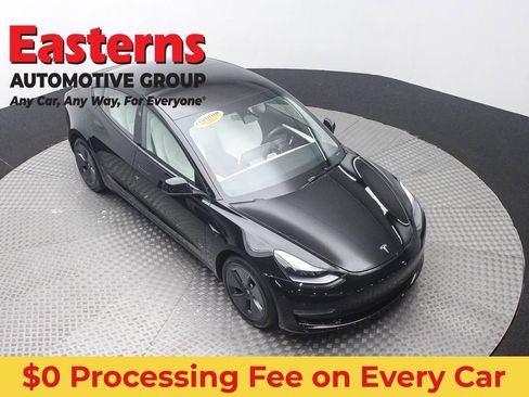 Used 2023 Tesla Model 3 Standard Range RWD image 3