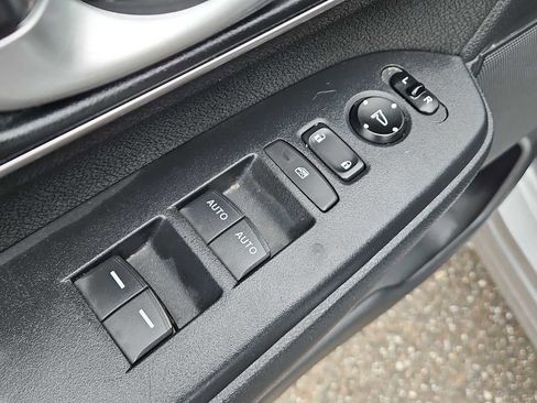 Used 2019 Honda CR-V EX image 15