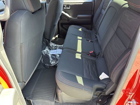 New 2025 Nissan Frontier PRO-4X w/ Pro Convenience Package image 26