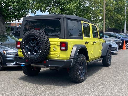 Used 2023 Jeep Wrangler Unlimited w/ Cold Weather Group AWD/4WD image 3