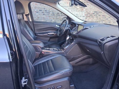 Used 2015 Ford Escape Titanium image 11