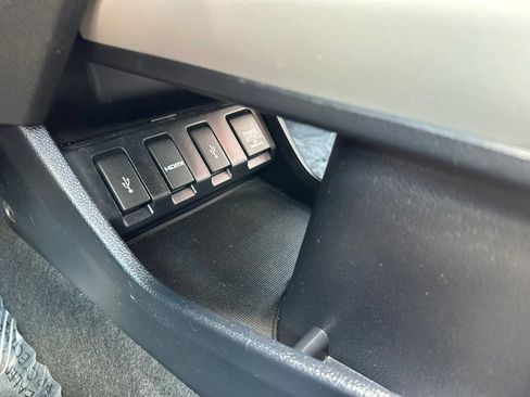 Used 2017 Honda HR-V EX image 21