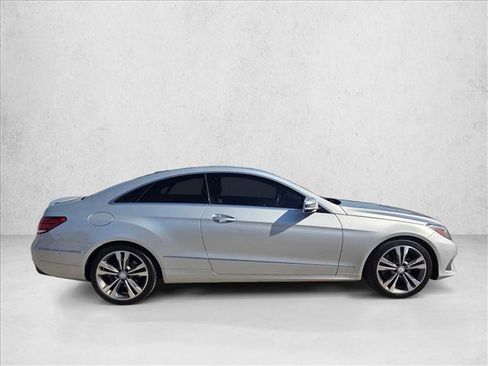 Used 2017 Mercedes-Benz E 400 Coupe image 4