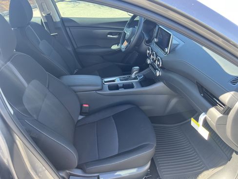 Certified 2025 Nissan Sentra SV w/ Trunk Package image 17