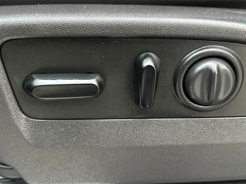 Used 2019 Chevrolet Silverado 1500 High Country w/ Technology Package image 22