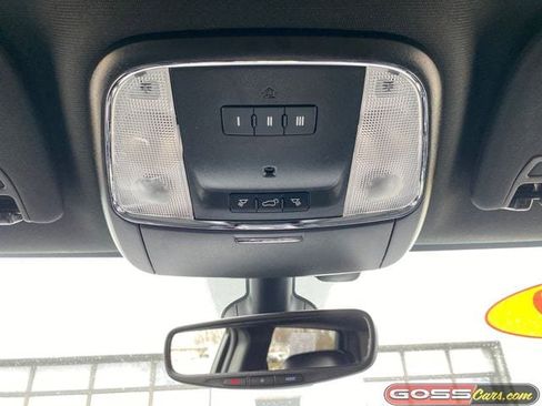 Used 2019 Jeep Grand Cherokee Altitude image 14