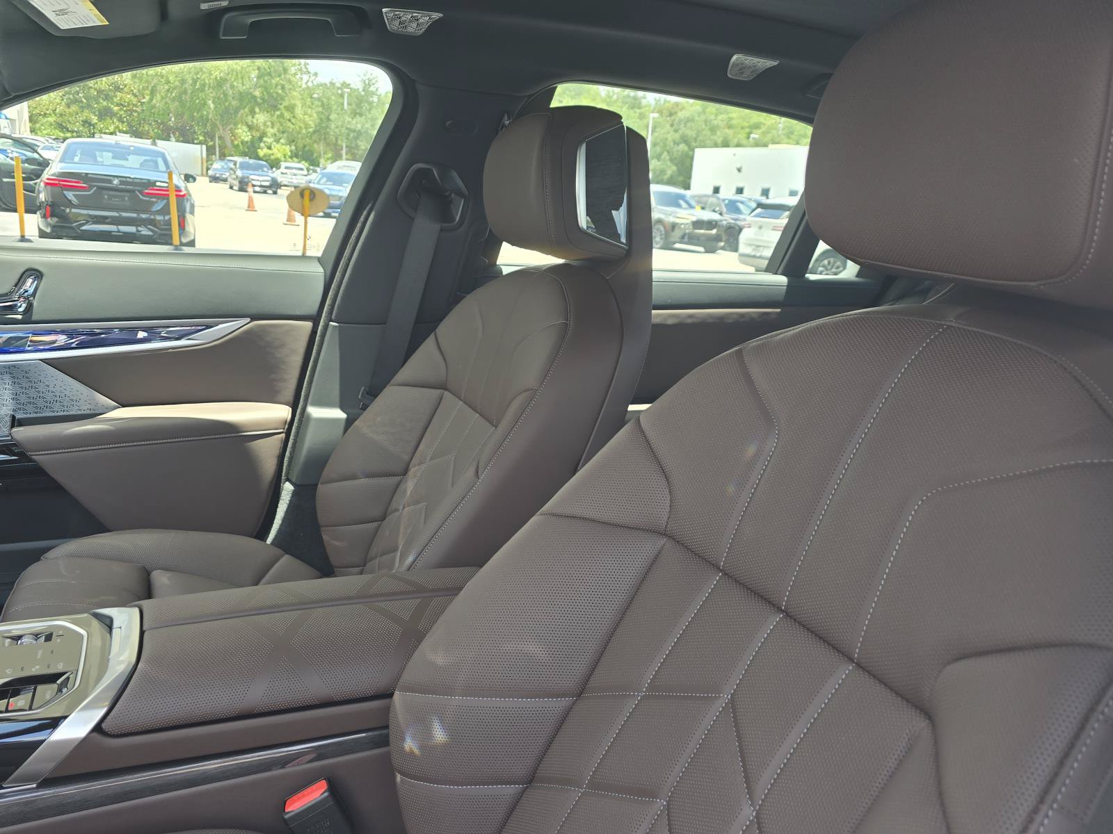 New 2026 BMW i7 eDrive50 w/ M Sport Package RWD image 14