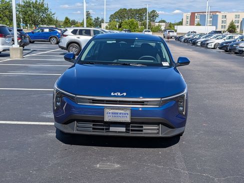 Used 2025 Kia K4 FWD image 8