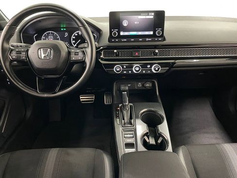 Used 2023 Honda Civic Sport image 2