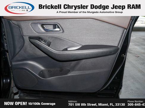 Used 2023 Nissan Rogue SV FWD image 12