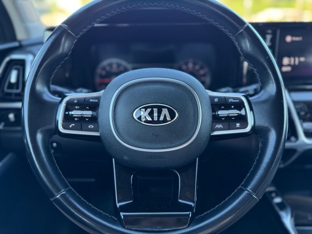 Used 2021 Kia Sorento SX AWD/4WD image 17