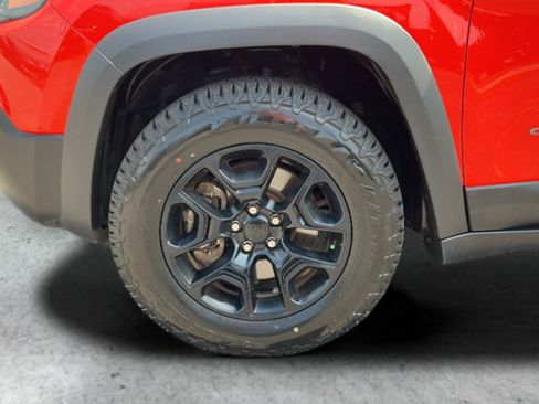 Used 2021 Jeep Cherokee Trailhawk w/ Trailer Tow Group AWD/4WD image 25