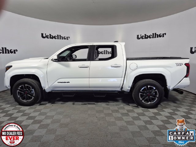 Certified 2025 Toyota Tacoma TRD Sport AWD/4WD image 4