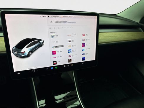 Used 2018 Tesla Model 3 Performance AWD/4WD image 22
