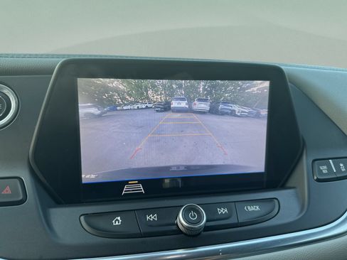 Used 2020 Chevrolet Blazer LT FWD image 21