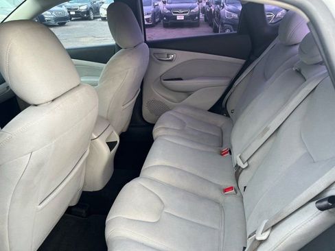 Used 2013 Dodge Dart SXT w/ Popular Equipment Group image 9