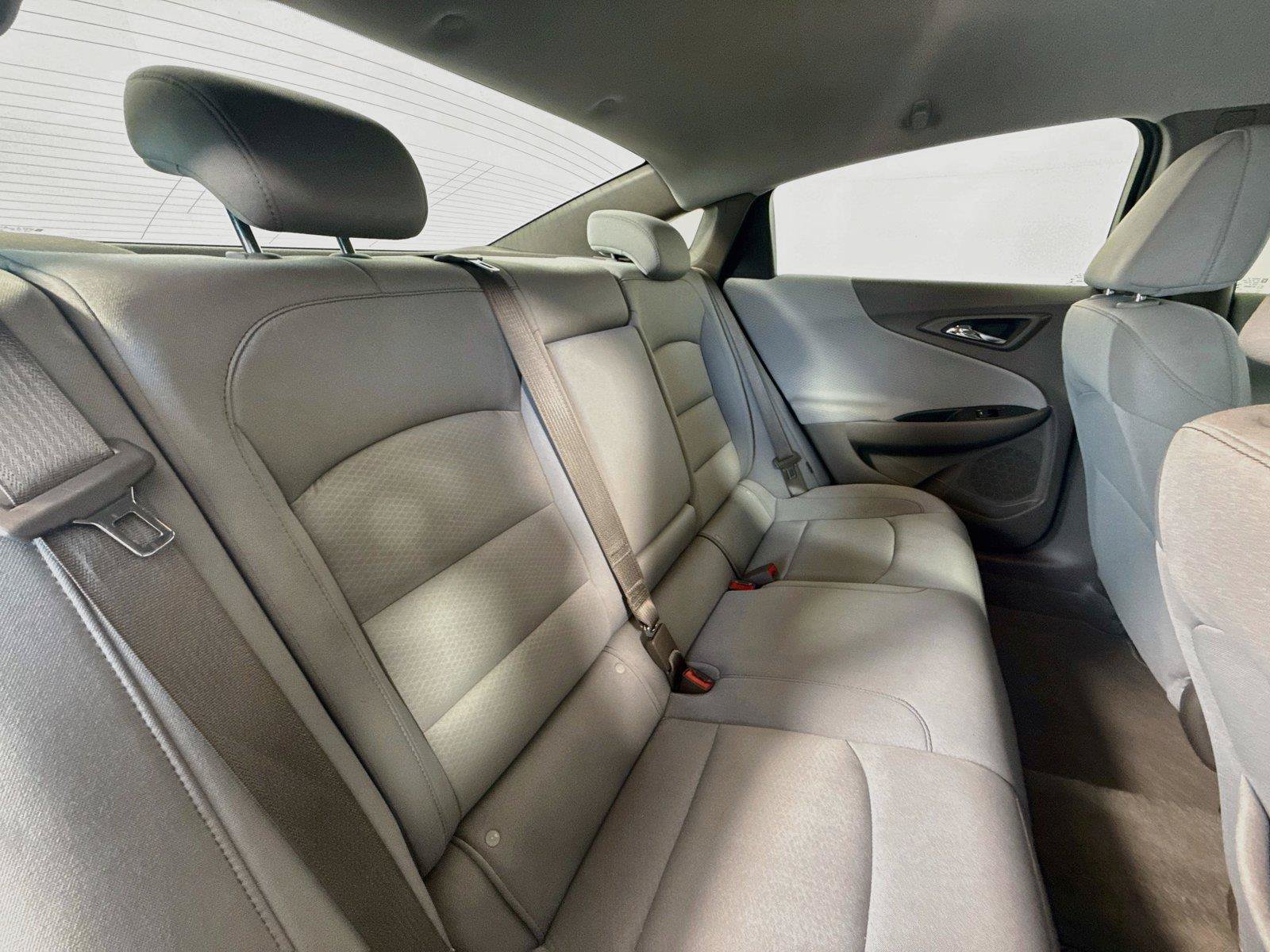 Used 2025 Chevrolet Malibu LT FWD image 26