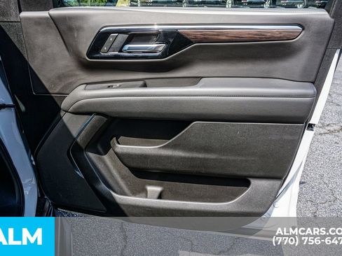 Used 2025 Chevrolet Tahoe LT AWD/4WD image 48
