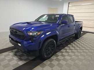 Used 2024 Toyota Tacoma TRD Sport w/ TRD Sport Premium Package AWD/4WD video 1
