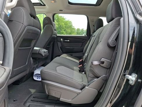 Used 2017 Chevrolet Traverse LT w/ Style and Technology Package AWD/4WD image 10