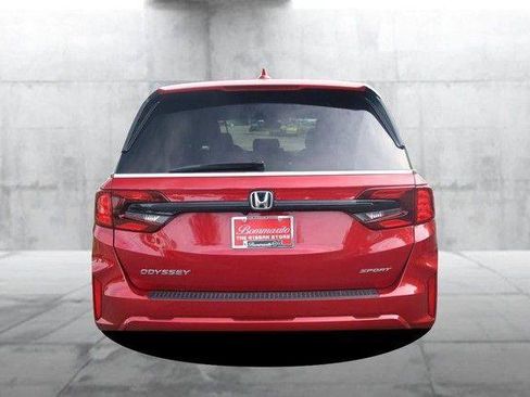 Used 2025 Honda Odyssey Sport-L image 6