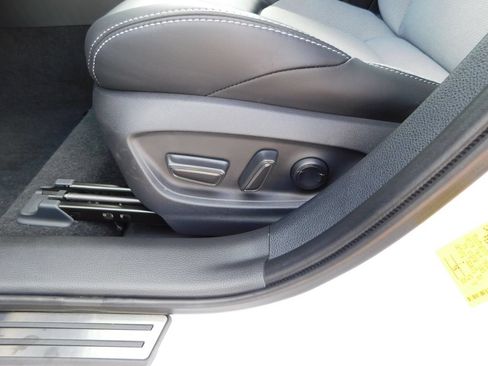 Used 2024 Toyota Corolla XSE FWD image 13