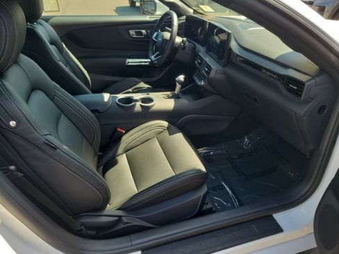Used 2026 Ford Mustang Coupe RWD image 16