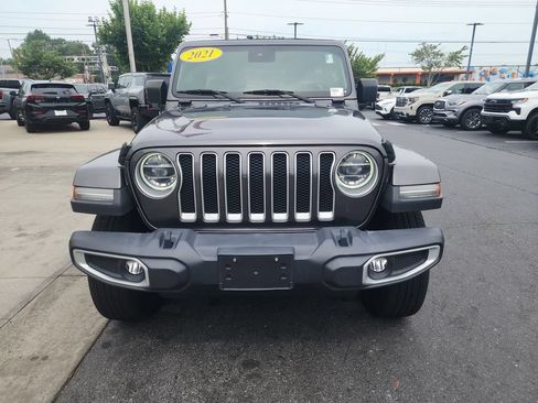 Used 2021 Jeep Wrangler Unlimited Sahara AWD/4WD image 3