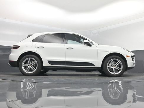 Used 2017 Porsche Macan S AWD/4WD image 16