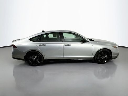 Used 2024 Honda Accord Sport image 7