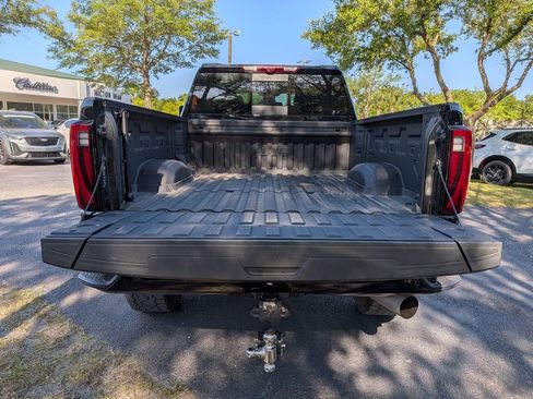 Used 2025 GMC Sierra 2500 Denali w/ Denali Reserve Package AWD/4WD image 12