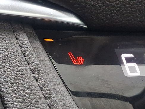Used 2019 Cadillac XT5 Luxury AWD/4WD image 24