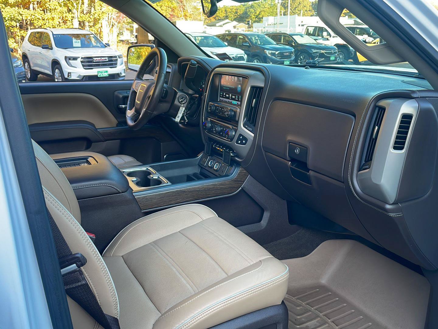 Used 2017 GMC Sierra 1500 Denali w/ Denali Ultimate Package AWD/4WD image 14
