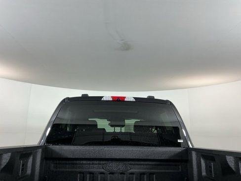 Used 2025 Ford F350 Lariat w/ Black Appearance Package image 10