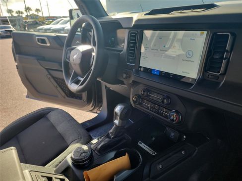 New 2025 Ford Bronco image 28